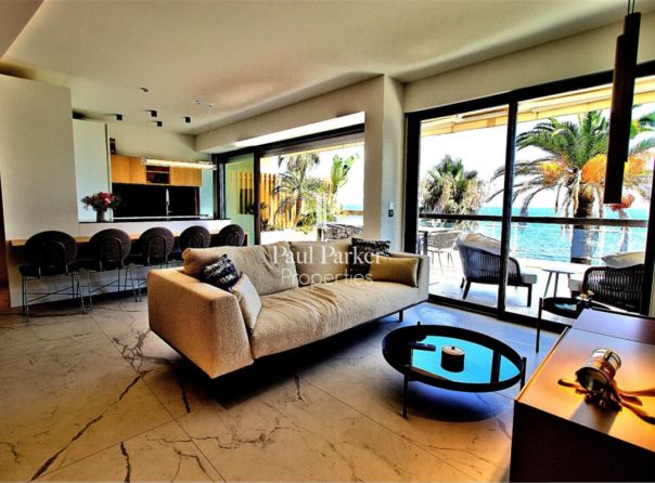 Cannes Palm Beach – Penthouse unique pieds dans l’eau - 3571633PMVORZ