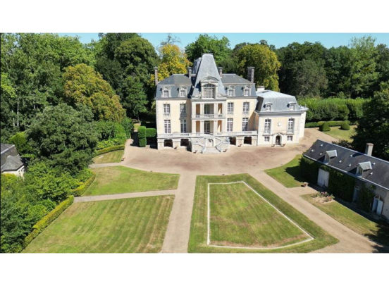 Château Le Mans 26 pièce(s) 1180 m2 - 375984.3PADR