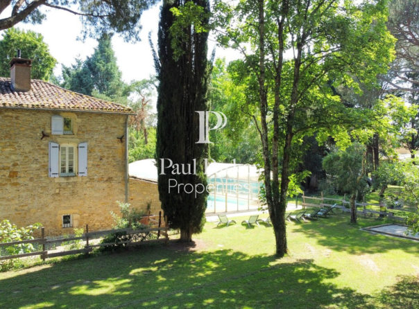 Propriété avec maison bourgeoise et gite, 2 piscines, puits - 3757703PEMM