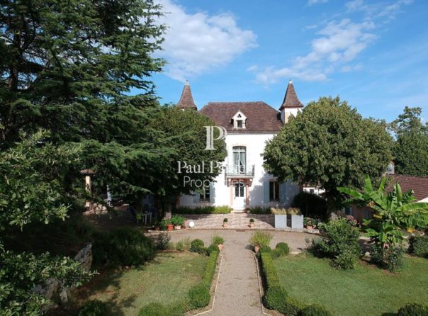 Maison bourgeoise avec gîte et grange, accès à la rivière Lot - 3780223PEMM