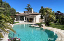 Maison d’Architecte Aix En Provence / Montaiguet / 10 pièce(s) 210 m2  /3ch /1ha terrain/ + 40 m2 extension possible - 3787493PCML