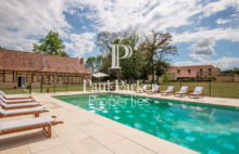 Château Moulins 22 pièce(s) 1600 m2, chapelle, piscine, dépendances et ferme - 361221-3PADR