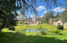 Château et vastes espaces pour réception sur 25 hectares au Sud de la Bourgogne - 3647743PSNV