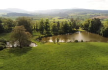 Château et vastes espaces pour réception sur 25 hectares au Sud de la Bourgogne - 3647743PSNV