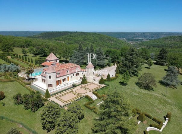 Maison de Maître, 300 m² et grange sur 17 hectares, piscine - 3660343PEMM