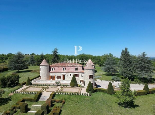 Maison de Maître, 300 m² et grange sur 17 hectares, piscine - 3660343PEMM