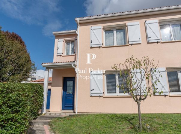 Maison  7 pièce(s) 170 m2 - 3805503PCMIL