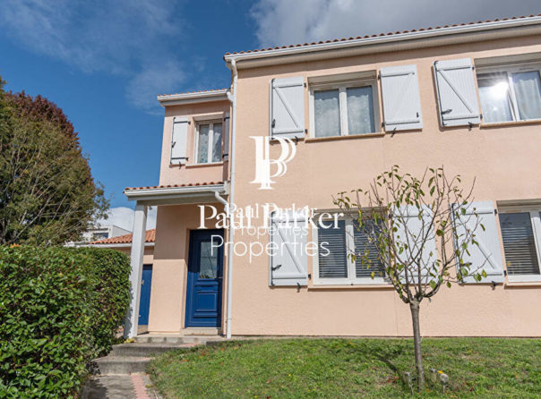 Maison  7 pièce(s) 170 m2 - 3805503PCMIL