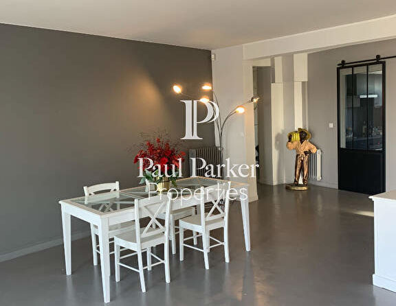 AU PARC BORDELAIS SUPERBE APPARTEMENT AVEC TROIS CHAMBRES BALCON  ASCENSEUR ET DEUX PARKING - 3852613PPBD