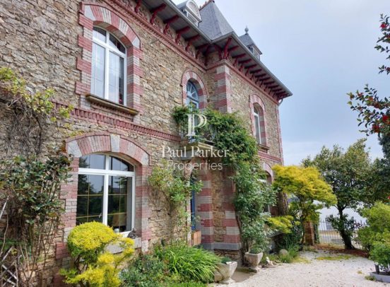 Maison bourgeoise Merdrignac 11 pièce(s) 270 m2 - 3854193PEON