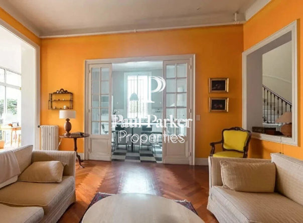 Bourgeois Residence in Bordeaux – Croix Blanche – Saint-Seurin 370 m² - 3872763PCMIL