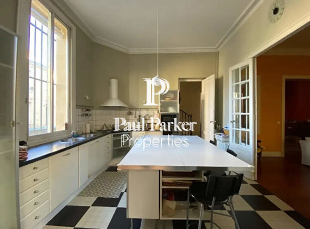 Bourgeois Residence in Bordeaux – Croix Blanche – Saint-Seurin 370 m² - 3872763PCMIL