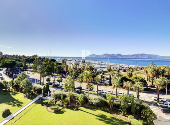 Cannes Croisette – Appartement rénové avec vue mer panoramique - 3877893PMVORZ