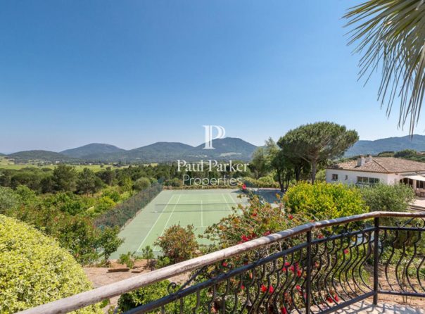 Domaine de 4 Villas (698 m²) avec 2 piscines – tennis – étang - 356232-3PADR