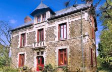 CLISSON – Historic center – Character property with large plot of land - 3900173PDEKE