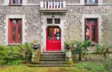 CLISSON – Historic center – Character property with large plot of land - 3900173PDEKE