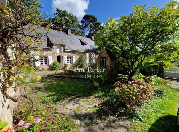 Charming stone house from 1827, carefully renovated and regularly improved since then, in an excepti - 3891813PVIH