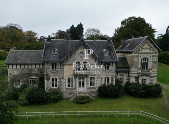 Manoir  de 1850, maison de gardien et tennis sur un parc de 5 ha - 377505-3PADR