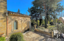 « Exclusivité »Demeure de prestige Lourmarin 8 pièce(s) 178 m2. En Dominance médiévale au coeur du Luberon sud, proximité de Lourmarin, une demeure de 165 m2  transfigurée au sein d’une ancienne Chapelle Romane classée du XIIIème siècle - 3866473PCML